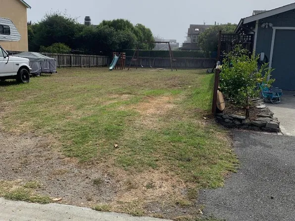 66 Ventura St, Half Moon Bay, CA 94019