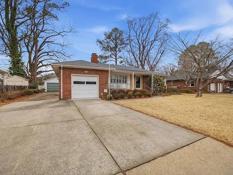 335 E McGinnis Cir — Photo 21