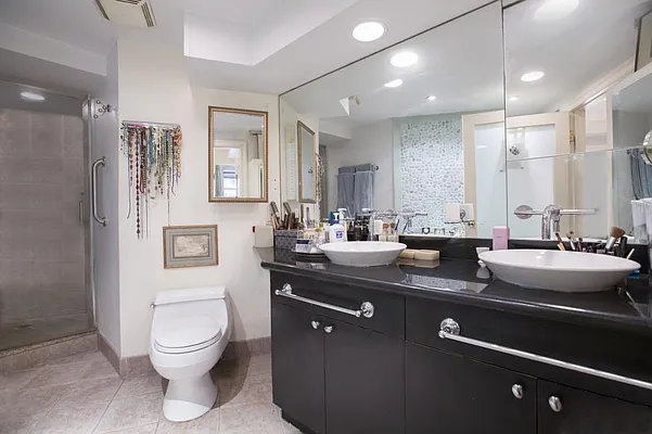 Sold by Olshan Realty | media 21