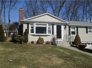 52 Ferncrest Dr, Cumberland, RI 02864