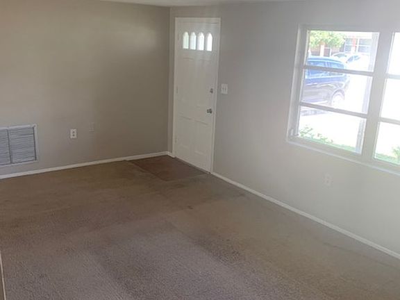5th image of 5032 Polar Dr