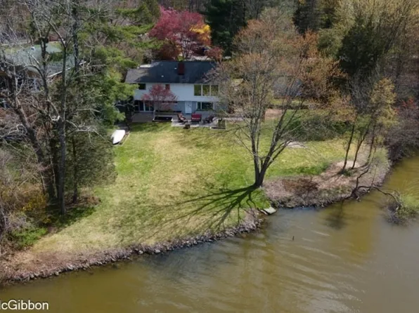 17 Capstan Rd, West Milford Twp., NJ 07480