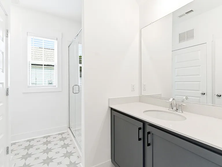 4003 Nairn Dr — Photo 2