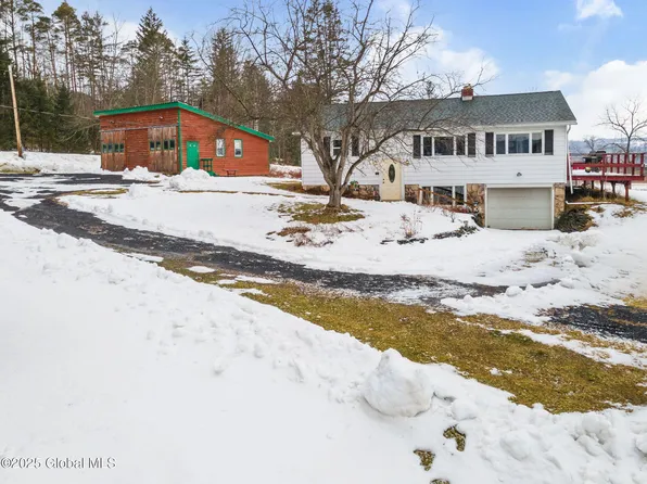 103 Bud Drive, Howes Cave, NY 12157