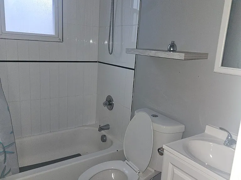 92 Clinton Pl #2C — Photo 2