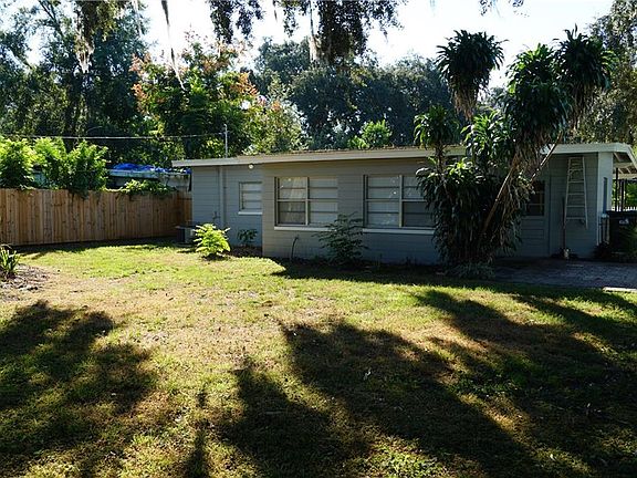 3rd image of 3117 Ivel Dr