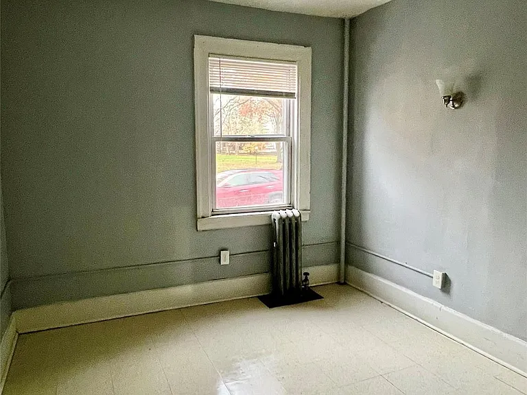 101 Wickham Ave #2 — Photo 7