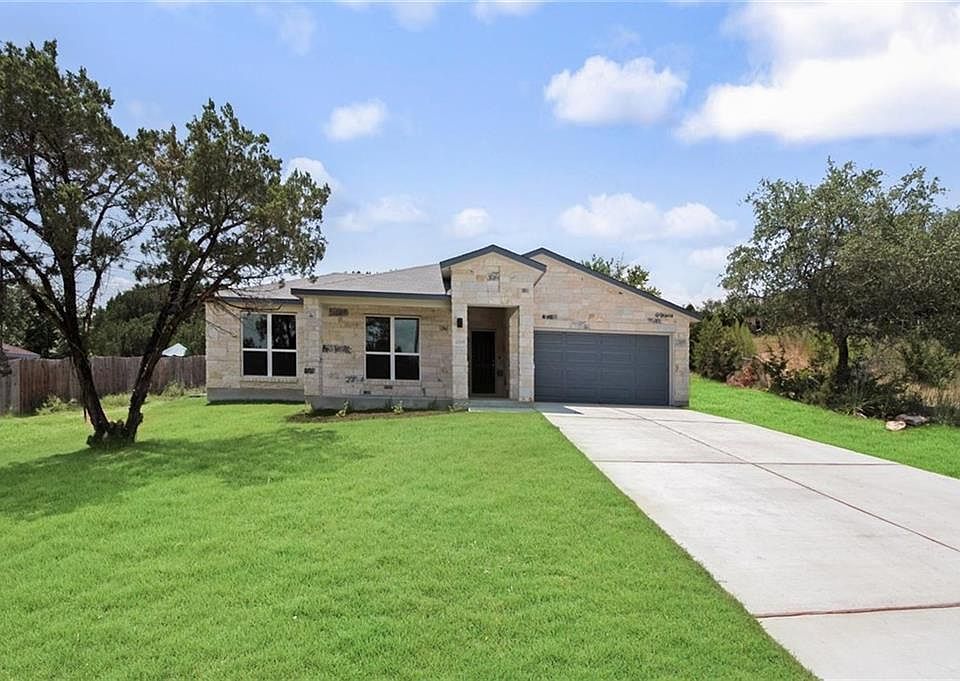 1st image of 20709 Leaning Oak Dr