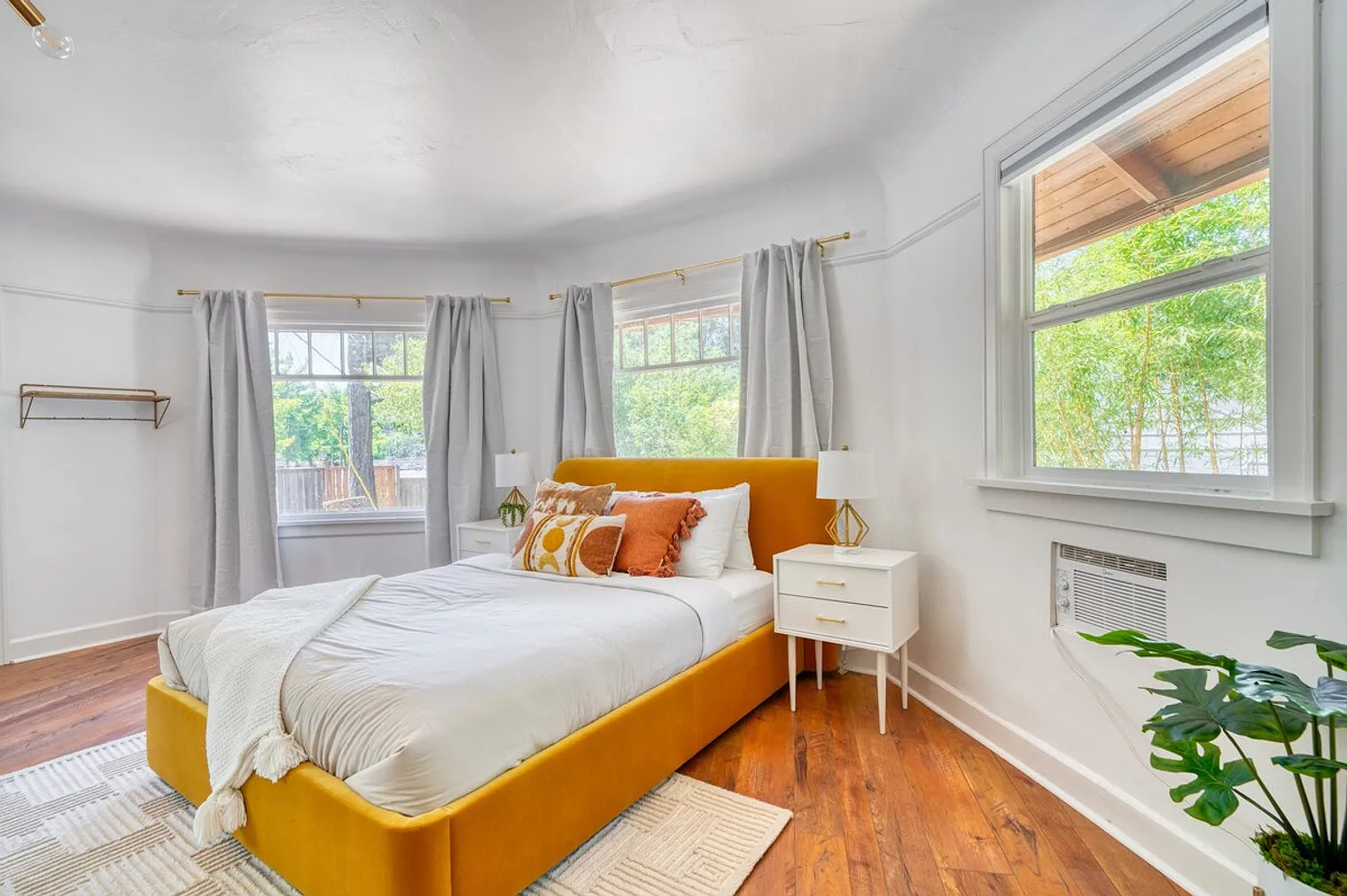 Studio, 1.0 bath, $2,088 — Photo 4