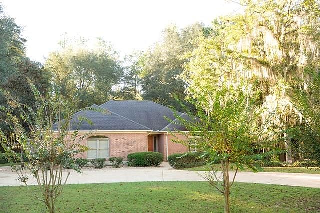 1st image of 214 Riverview Dr