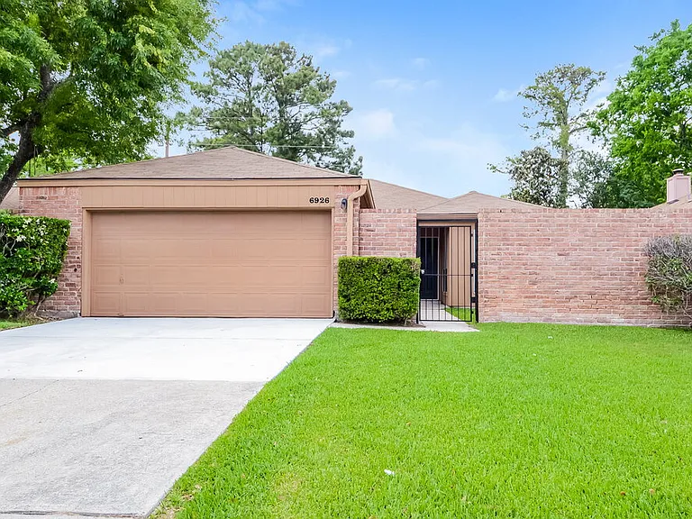 6926 Bullinger Dr — Photo 1