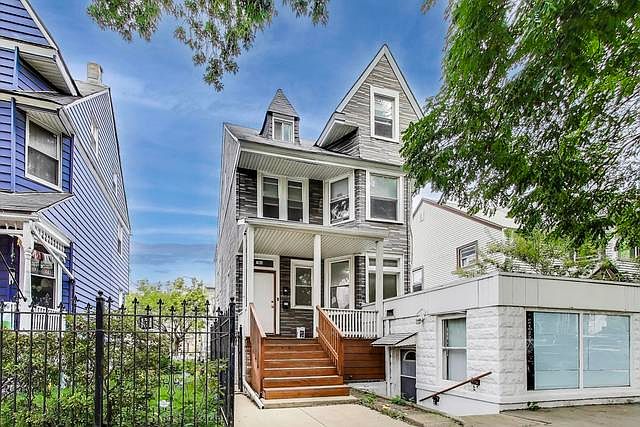 1st image of 2144 W Montrose Ave #1F