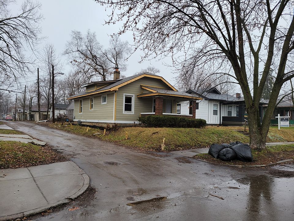1st image of 2814 E 17th St