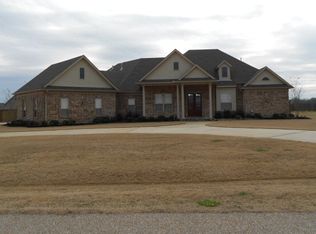 707 N River Bend Cv, Marion, AR 72364