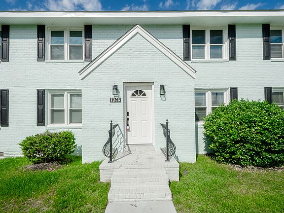 4th image of 1208 W Ocean View Ave APT 5