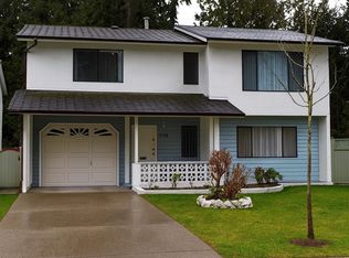 6738 128b St, Surrey, BC V3W7C4