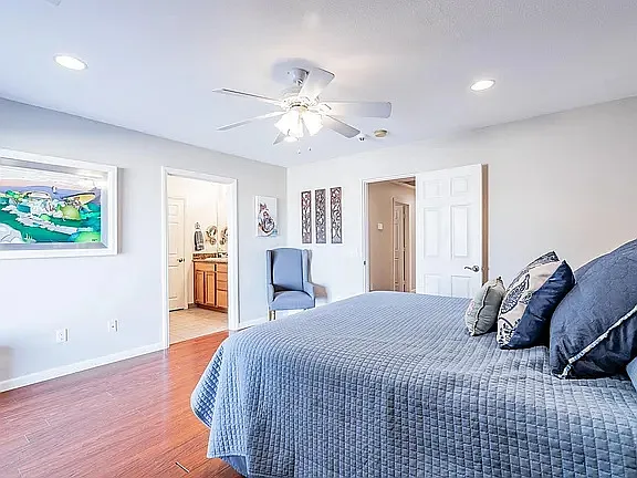 12557 Maui Way — Photo 32