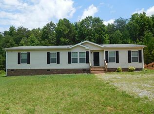 124 Canton Dr, Blacksburg, SC 29702