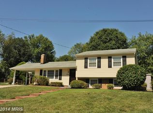 5812 Ashfield Rd, Alexandria, VA 22315