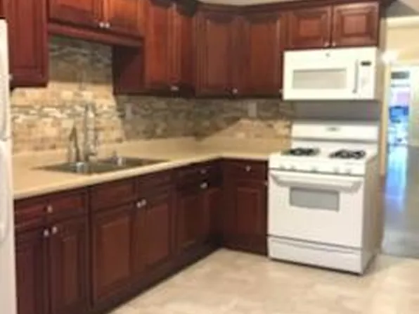 531 Weiser St, Reading, PA 19601