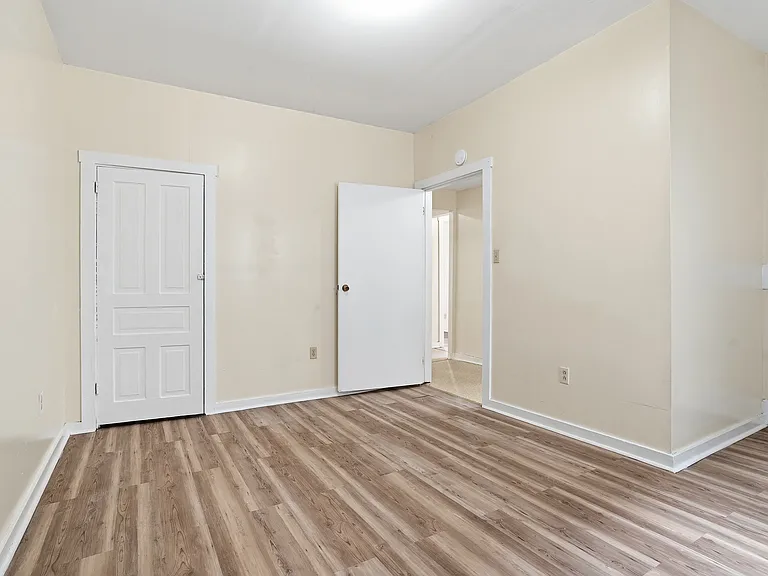 144 Ridge Ave #1 — Photo 6