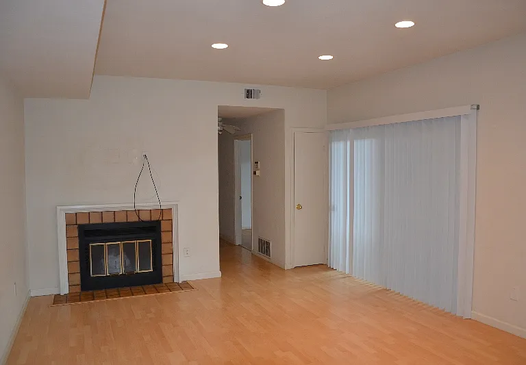 1420 Foothill Meadows Ct — Photo 3