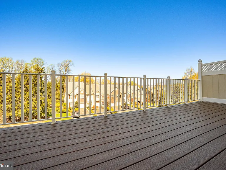 234 Lookout Pl — Photo 31