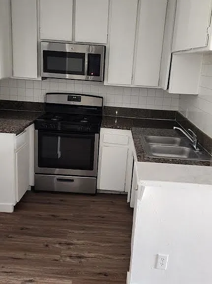 6918 Hinds Ave #7 — Photo 7