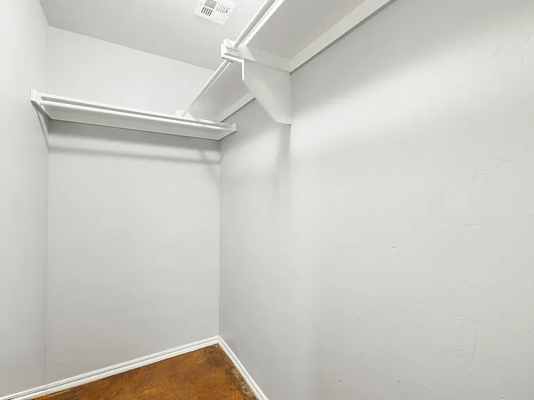 118 S L Ave — Photo 20