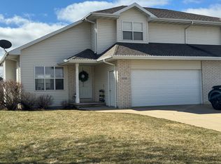 5335 W Brookview Dr, Appleton, WI 54913