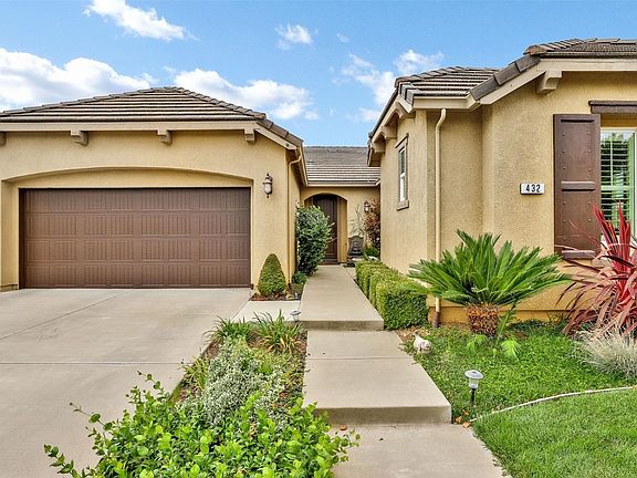 4th image of 432 Applegate Dr