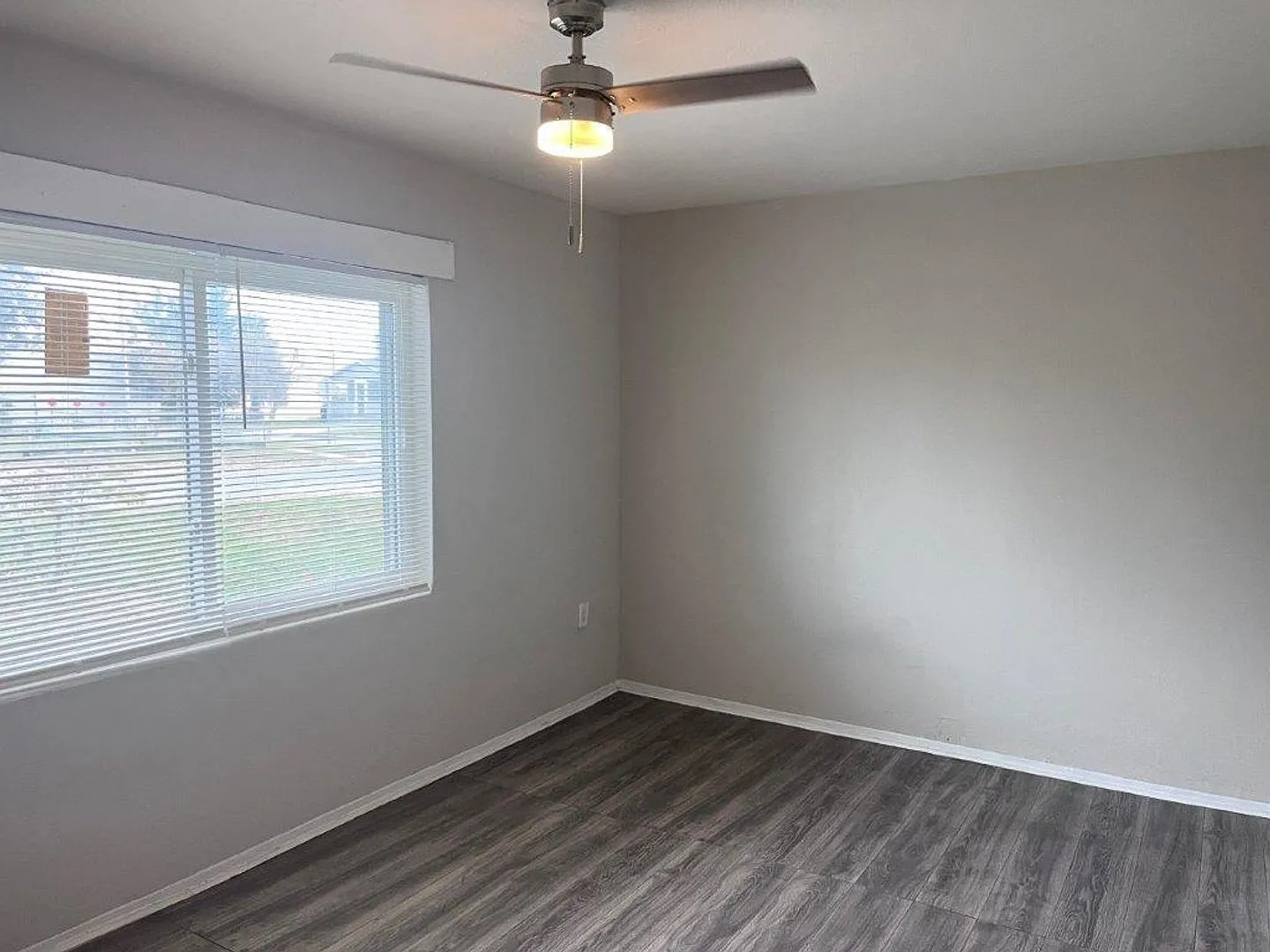 2 bed, 1.0 bath, 1440 sqft, $1,199 — Photo 3