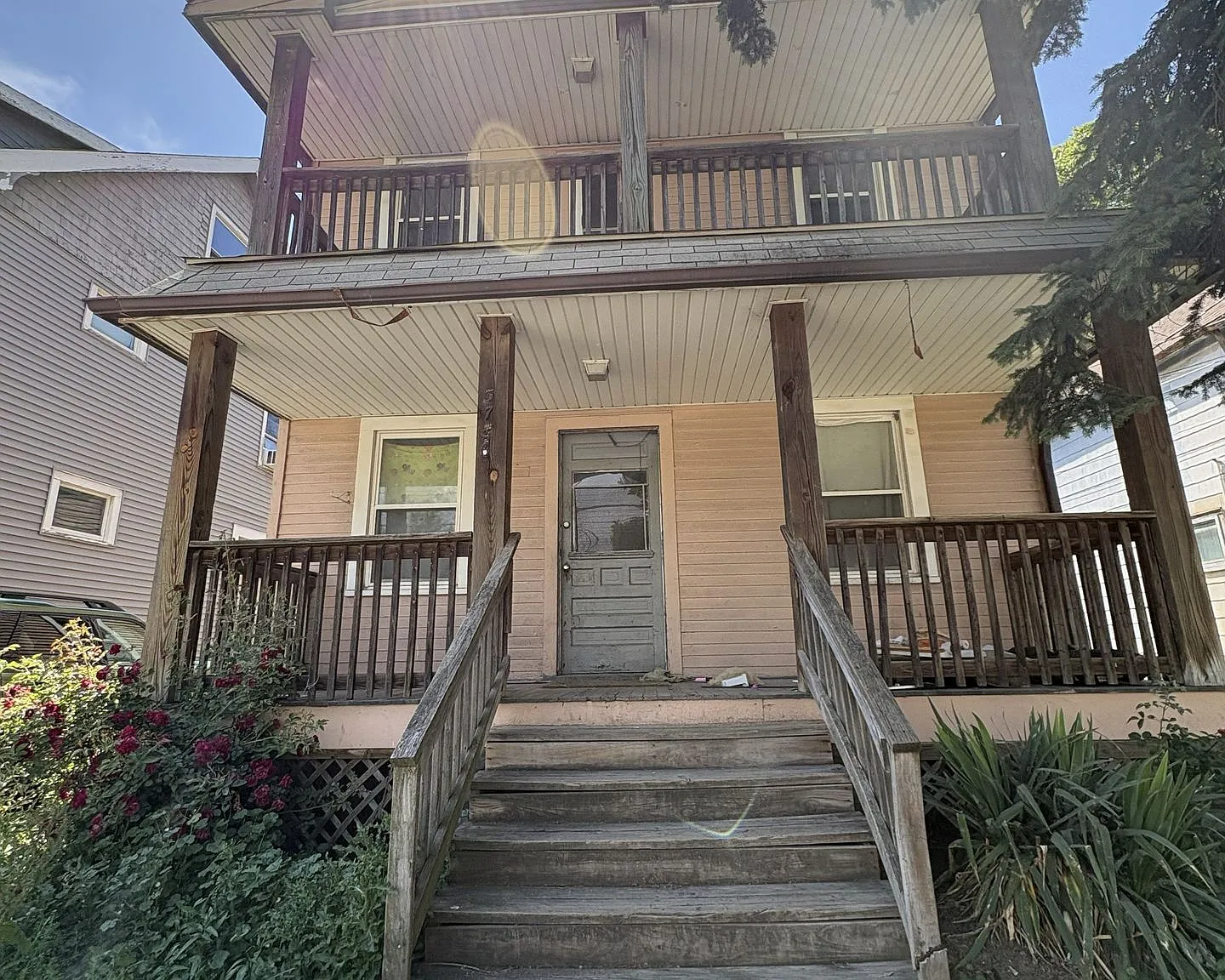 Welcome Home to West 13th St! — Photo 2