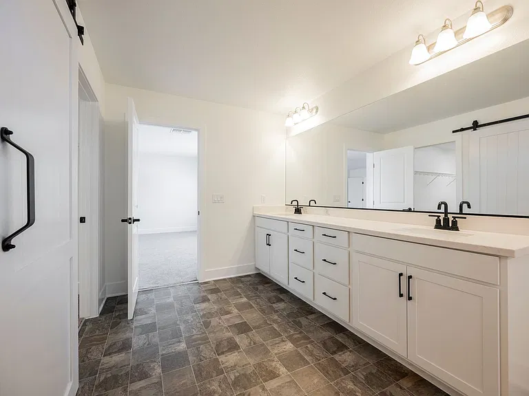 8683 Black Cordon Rd — Photo 34