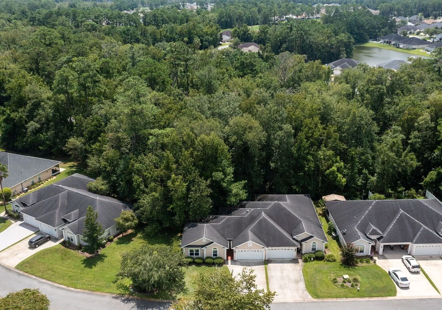 3 bed, 2.0 bath, 1567 sqft, $1,800 — Photo 2