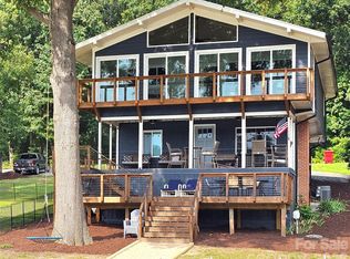 634 Pinehaven Dr #PENTHOUSE 74, New London, NC 28127