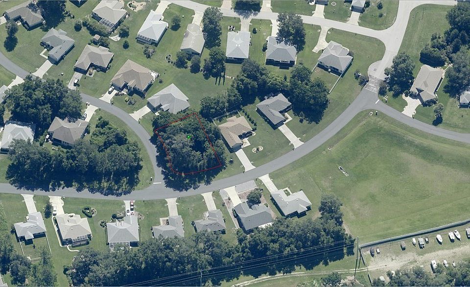 2nd image of 3141 N Canterbury Lake Dr