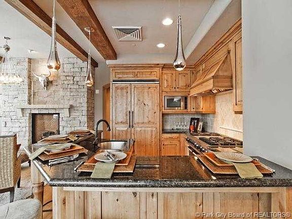 3rd image of 8902 Empire Dr #402