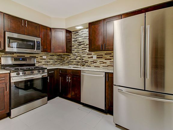4th image of 1230 Park Ave W APT 224