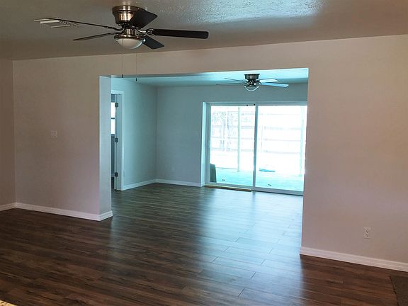 4th image of 3425 Fairview Dr
