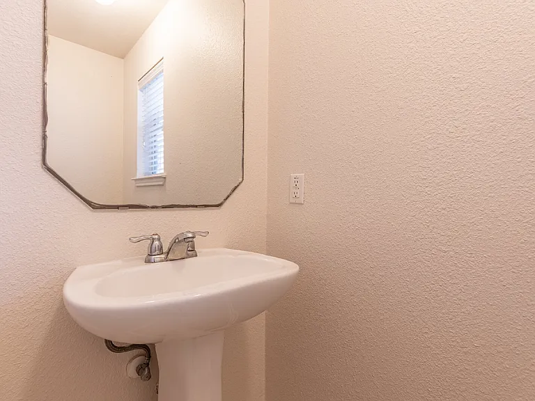 5507 Christina Path — Photo 17