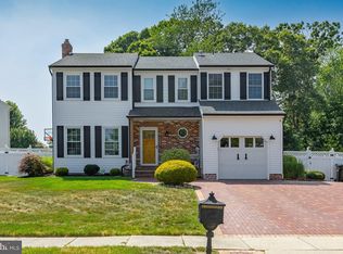 9 Langley Dr, Sewell, NJ 08080
