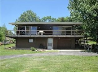 2500 S 19th Ter, Leavenworth, KS 66048
