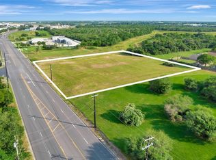 801 N John Stockbauer Dr, Victoria, TX 77901