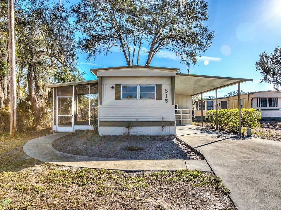 1st image of 815 Oakwood Cir