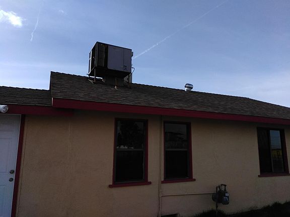3rd image of 11971 White Ave