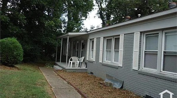 2 bed, 700 sqft, $1,095 — Photo 3