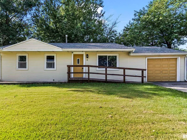 6 Ivy Hill Dr, Riverton, IL 62561