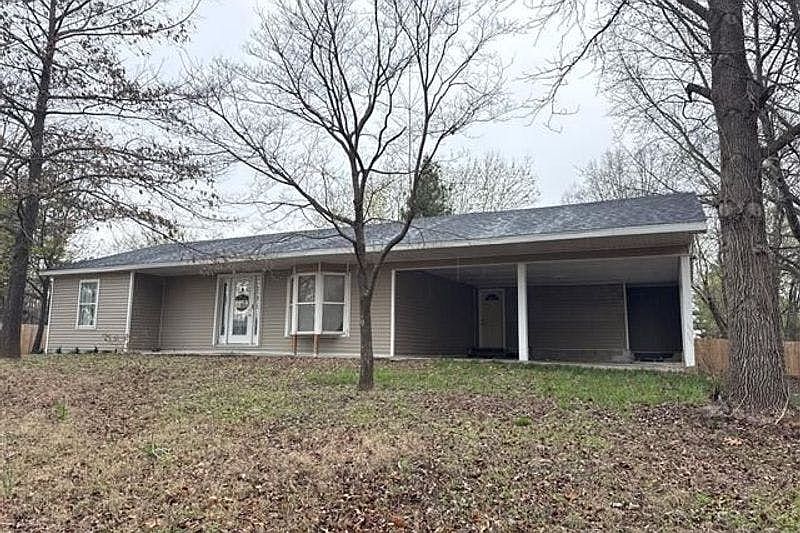 1st image of 265 Country Cv