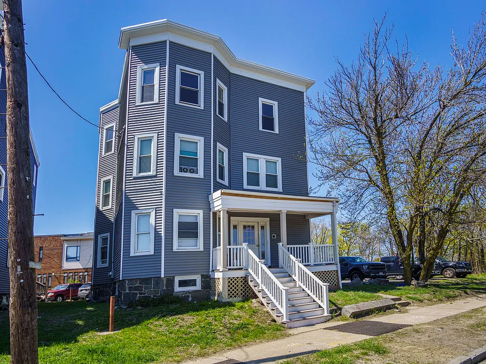 12 Redfield St #3